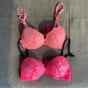 Two La Senza The Show Off Lace Bras 32B